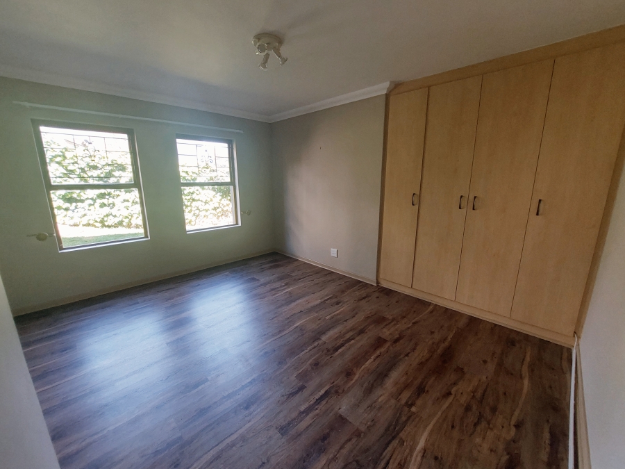 4 Bedroom Property for Sale in Panorama Western Cape
